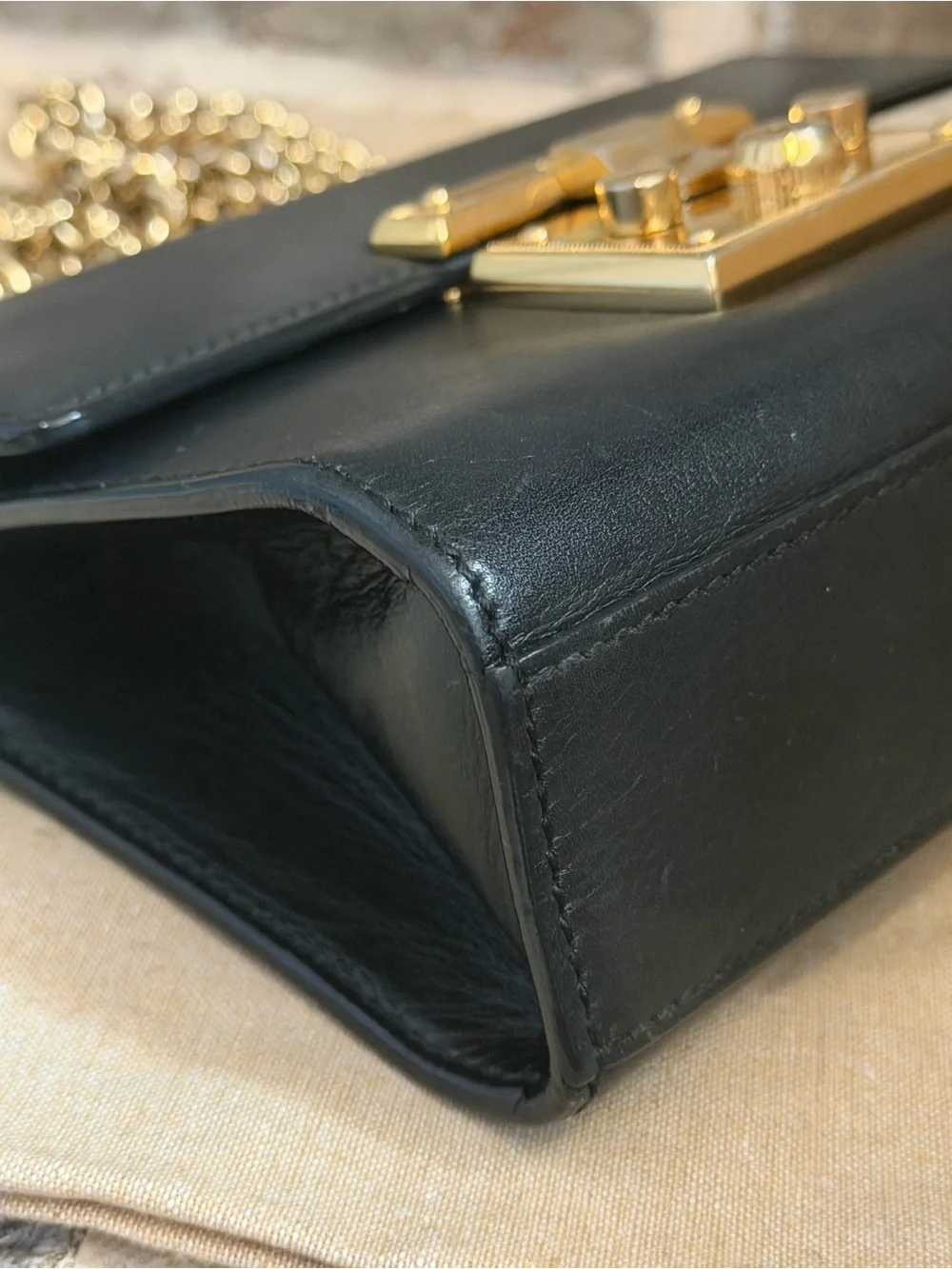 Black Leather Gucci Padloc